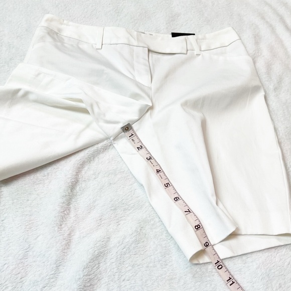 NWT Express Design Studio Editor Solid White Bermuda Shorts Size 4 Mid Rise - Picture 4 of 7